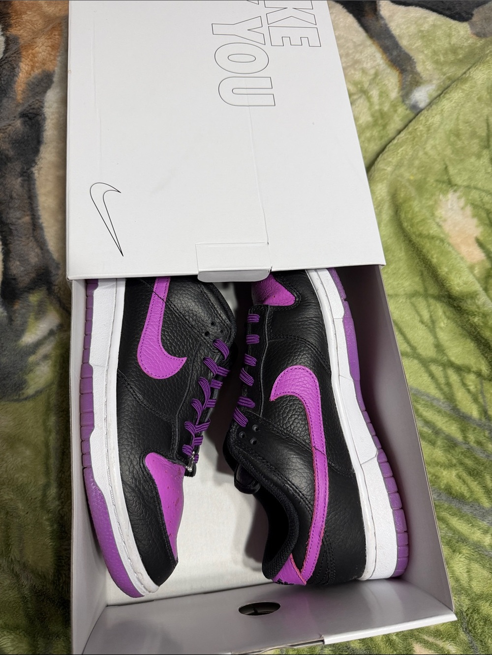 Nike Black & Purple Low-Top Sneakers
